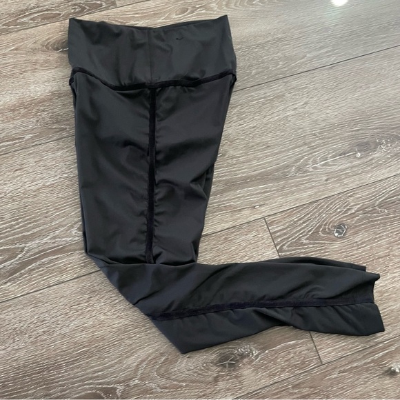 NIKE Yoga High Rise Velour Stripe Tights Size Small Black - Picture 10 of 11